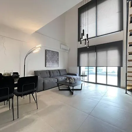 G1 - Stylish Maisonette Near Marina Flisvos Apartment