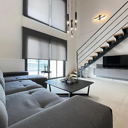 Apartment G1 - Stylish Maisonette Near Marina Flisvos Athens