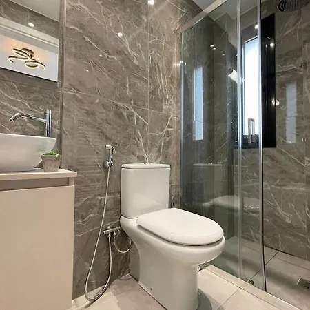 G1 - Stylish Maisonette Near Marina Flisvos * Athens