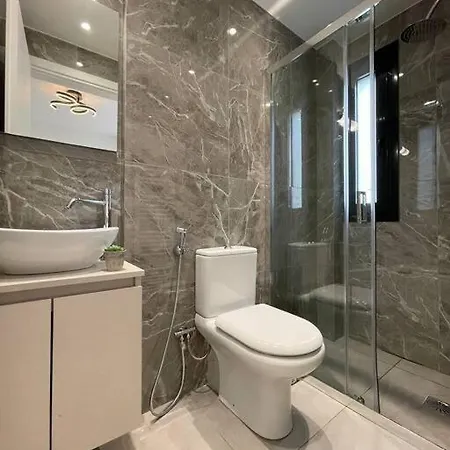 G1 - Stylish Maisonette Near Marina Flisvos Athens