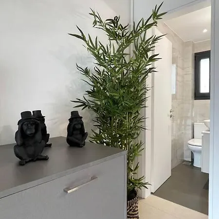 G1 - Stylish Maisonette Near Marina Flisvos Apartment *