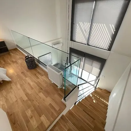 G1 - Stylish Maisonette Near Marina Flisvos Apartment